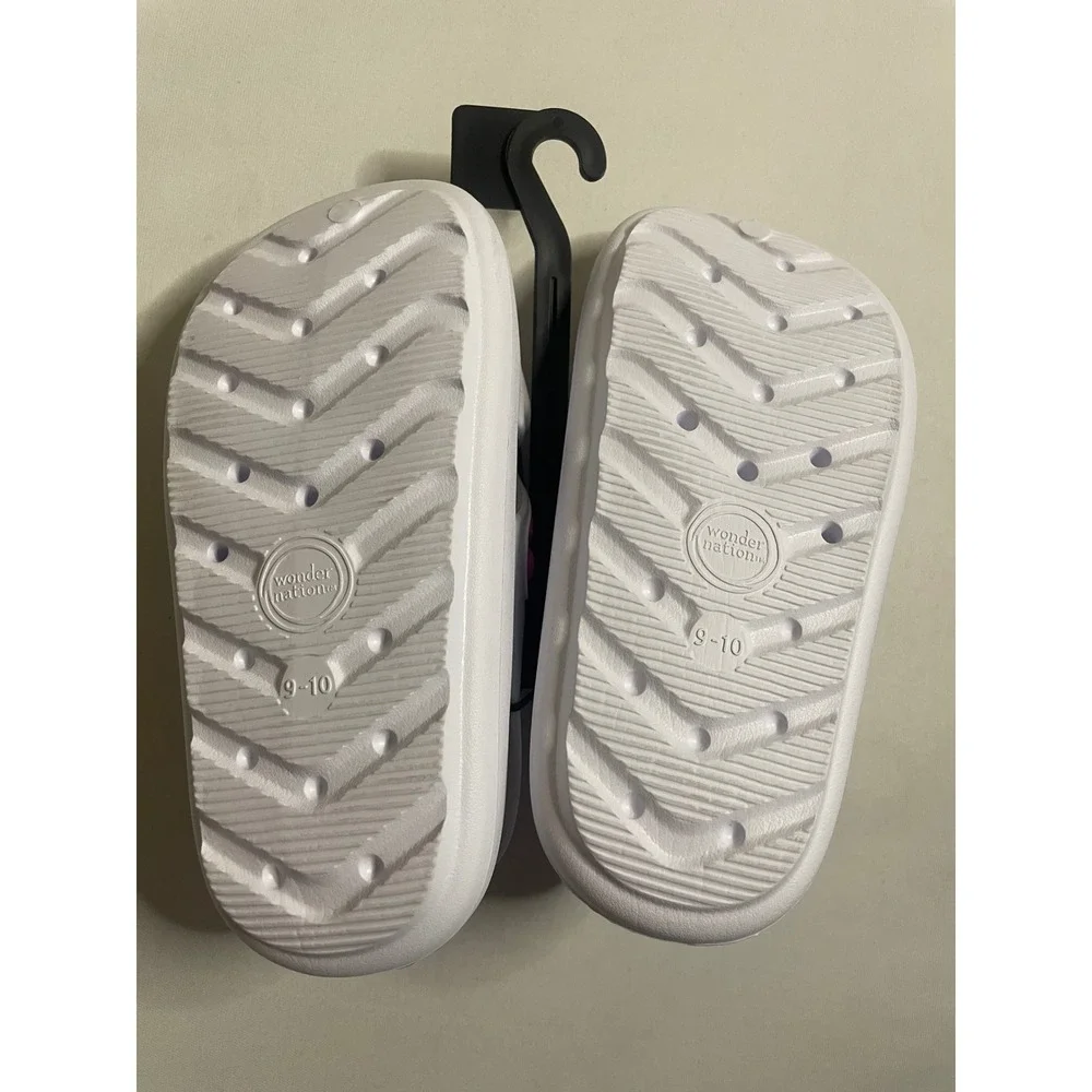 Wonder Nation Toddler Girls White EVA Squishy Sandals Charms 9-10 NWT
